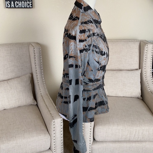 Pierre Balmain Stunning Denim Jacket Size EU30 (XS/S) - Picture 7 of 16